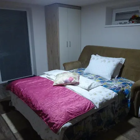 Family Friendly 3 Adults Child Appartement Ruzomberok
